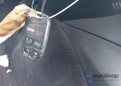 2019 Chrysler 300 Limited z USA, uszkodzony, nr VIN 2C3CCAEGXKH528244